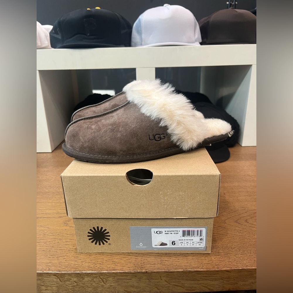 UGG Womens Scuffette II Slipper Espresso 1106872-ESP Size 6 New